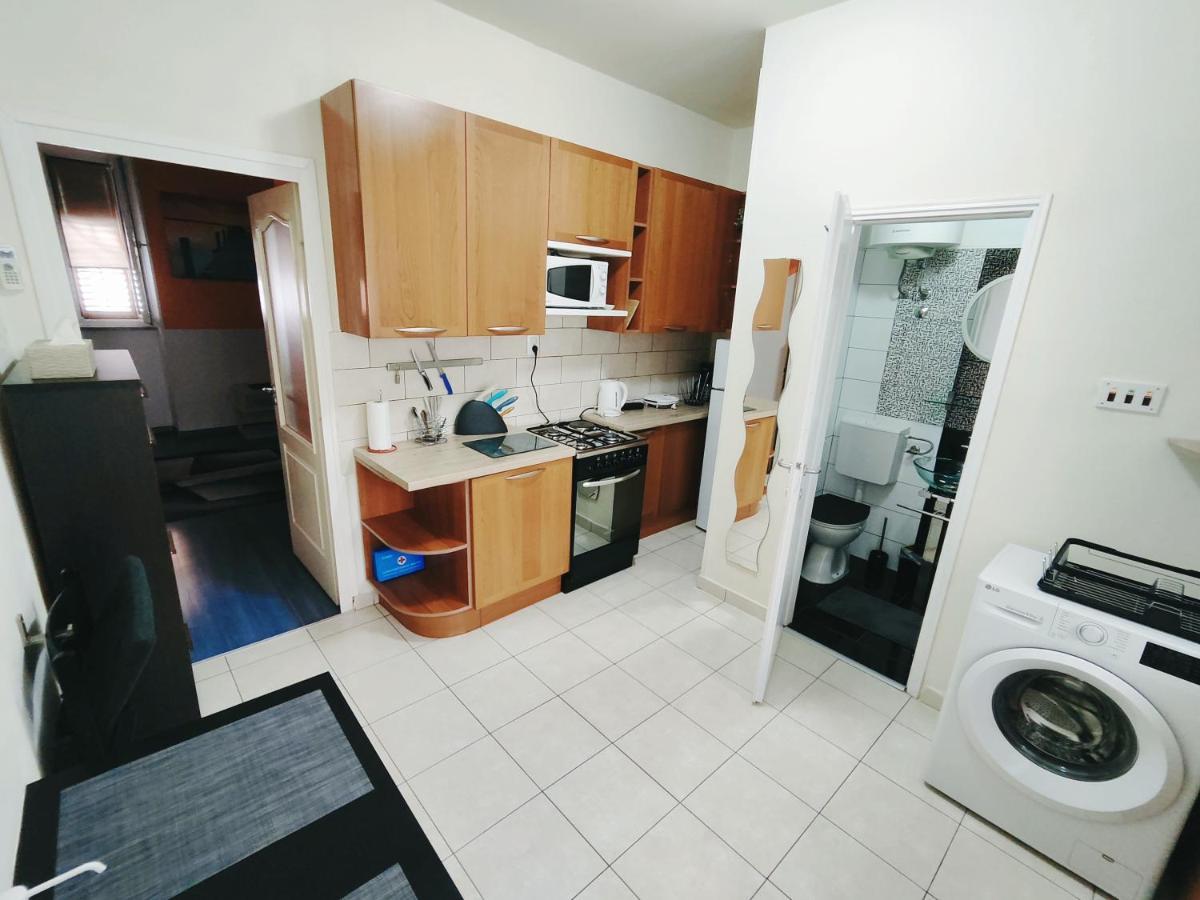 Home Pula Extérieur photo